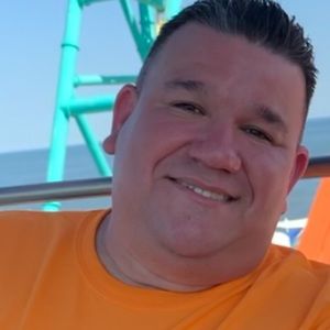 Meet your Posher, Luis